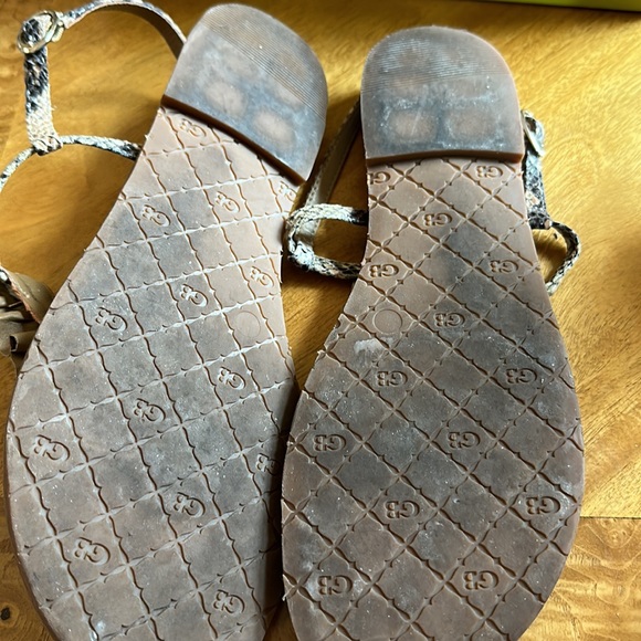 GIANI BINI Ruffle Flat Sandals - size 10 - snakeskin print - Picture 4 of 4